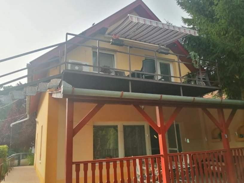 Fuzfa Apartmanhaz Тамаши Екстериор снимка